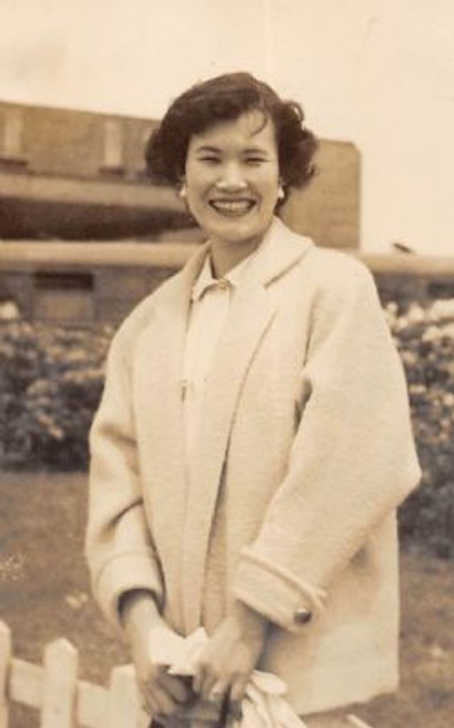 Anne Paris