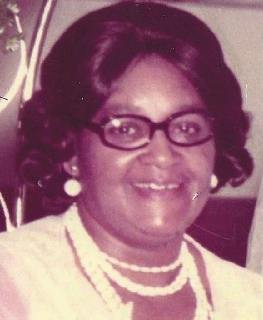 Rosie Mullins Profile Photo