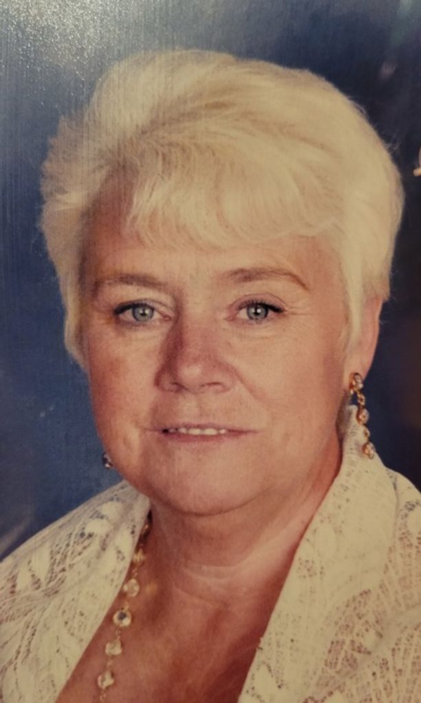 Elizabeth Louise Brickell Profile Photo