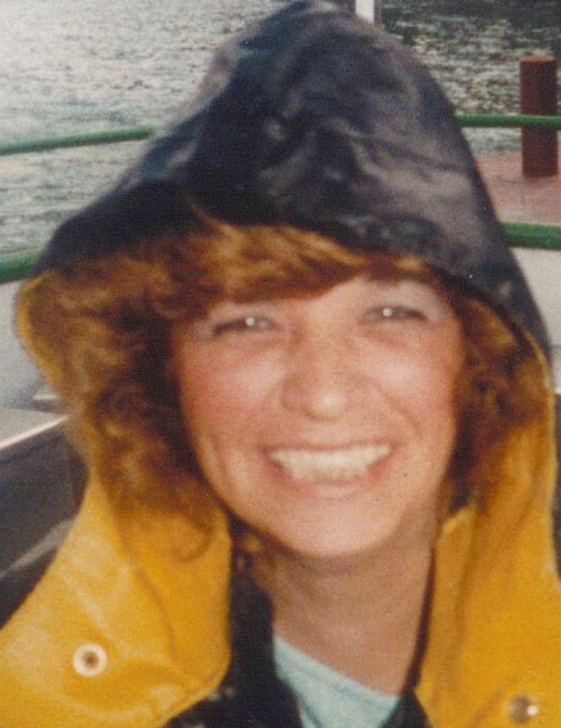 Sandra L, (Weiss)  Marks