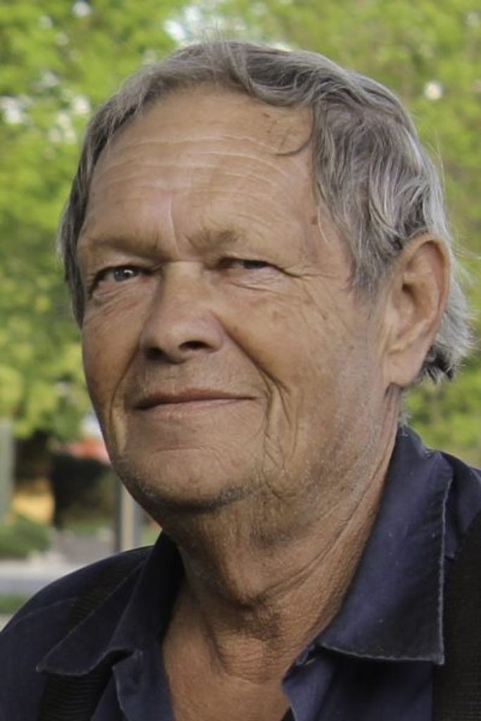 Larry Dickinson