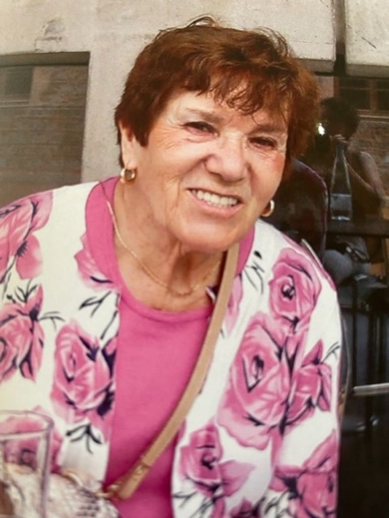 Nicki  Varvisotis Profile Photo