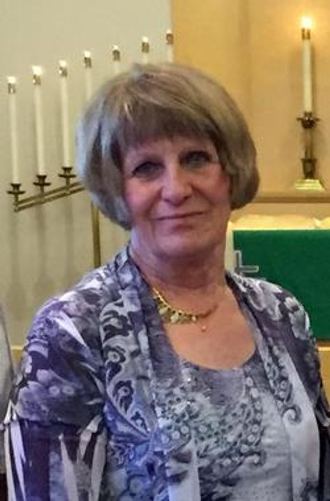 Linda Naasz