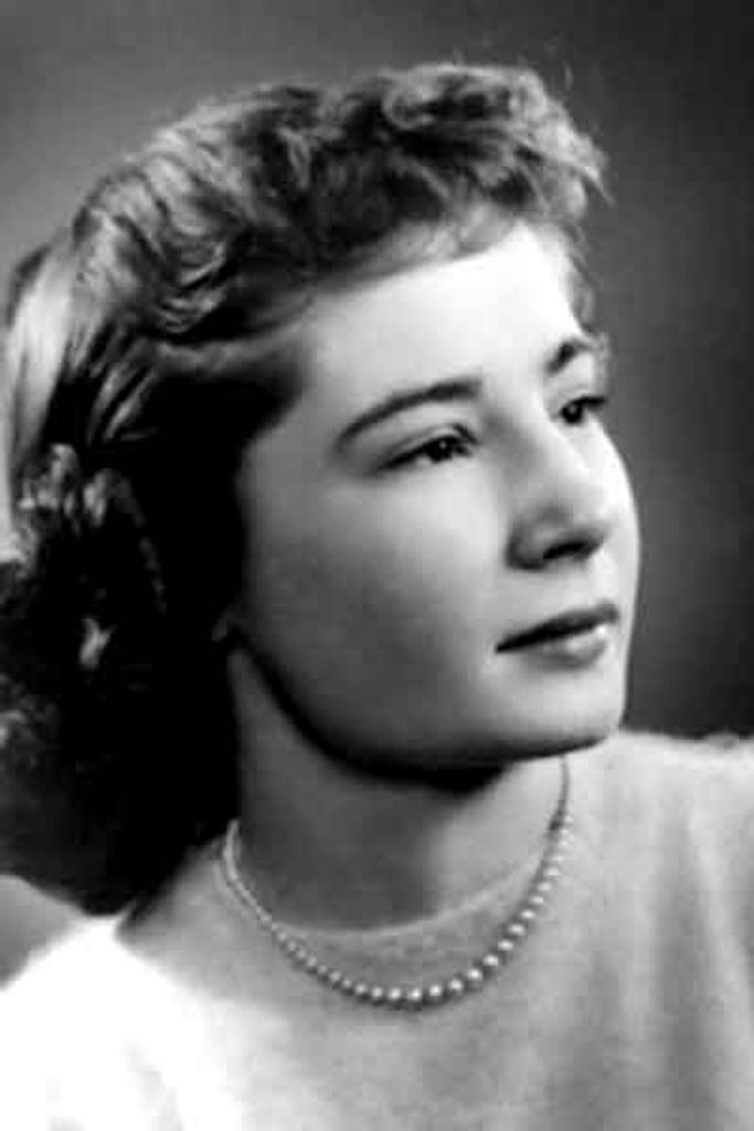 Lois Bova