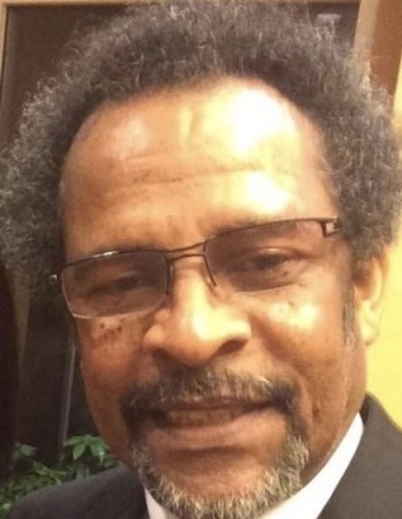 Mr. Everton Bell