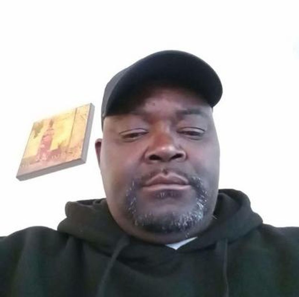 Desmond Leon “Muchie” Smith Profile Photo