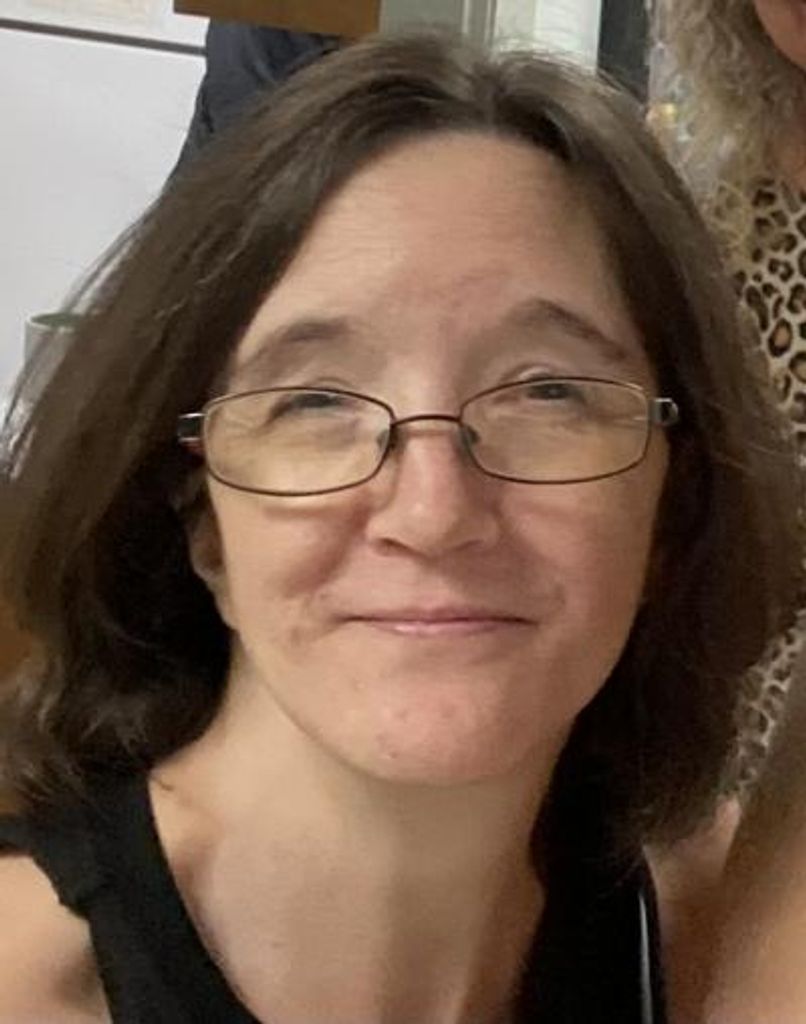 April Marie Buxton Profile Photo