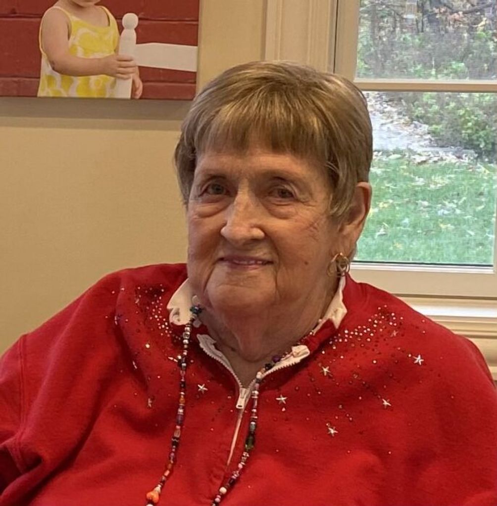 Doris (Collier)  Lynn