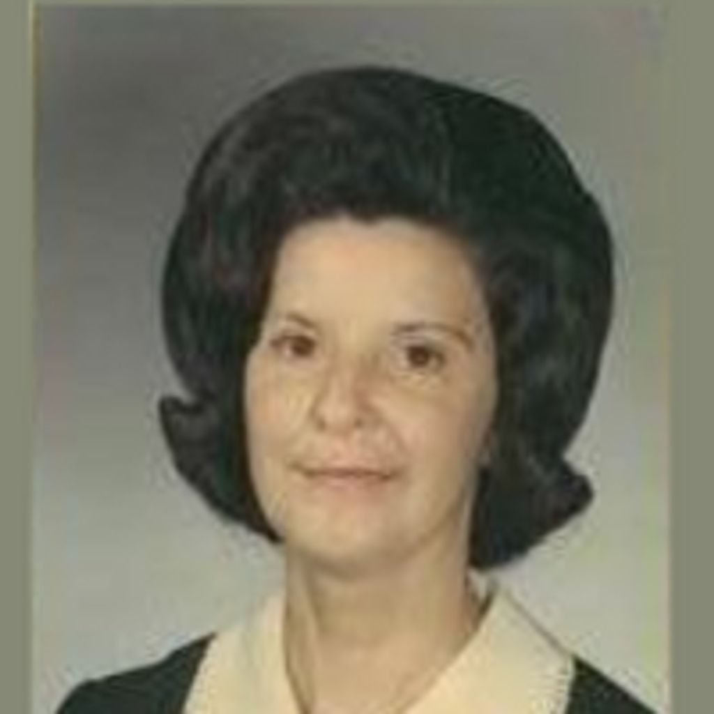 Mollie Groves Profile Photo