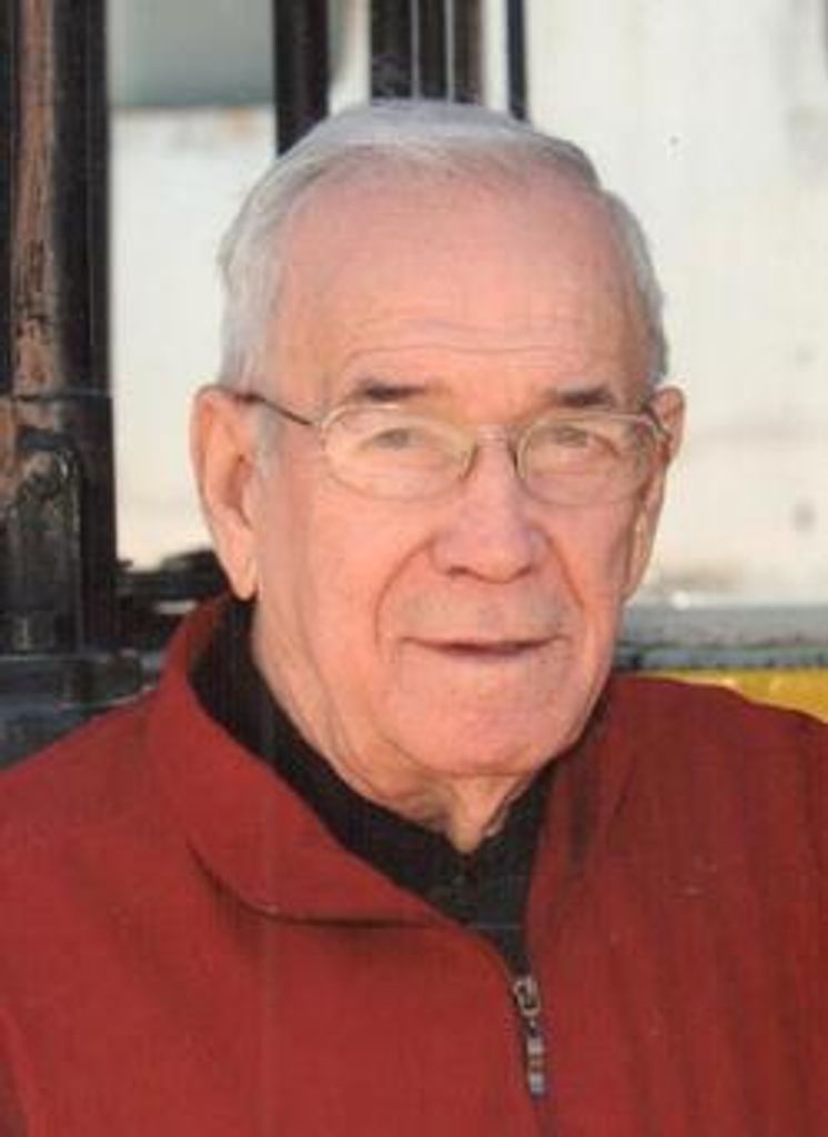 Richard Douglas Hendricks Profile Photo