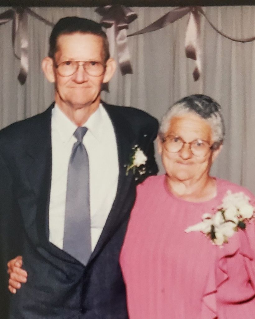 Helen Louise Hilderbrand Profile Photo