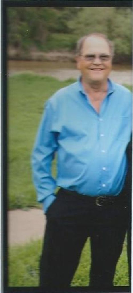Victor Michalec, Jr. Profile Photo