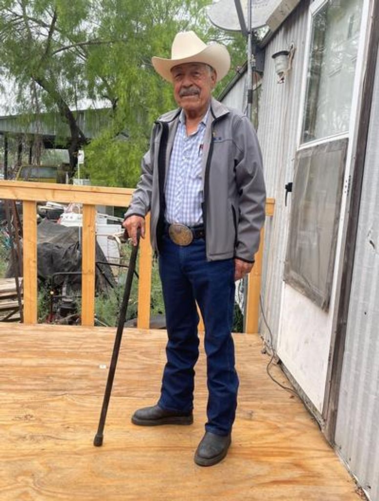 Juan Antonio Alaniz Profile Photo