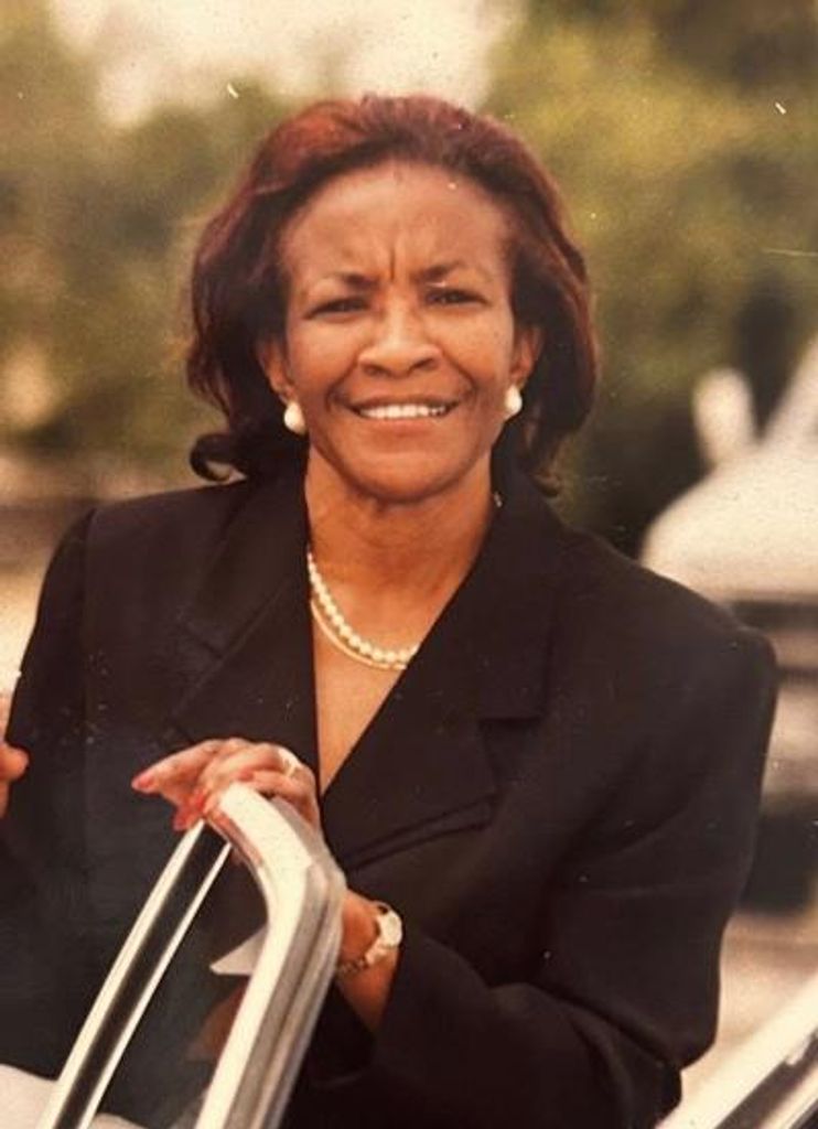 Ms. Alta Graves Profile Photo