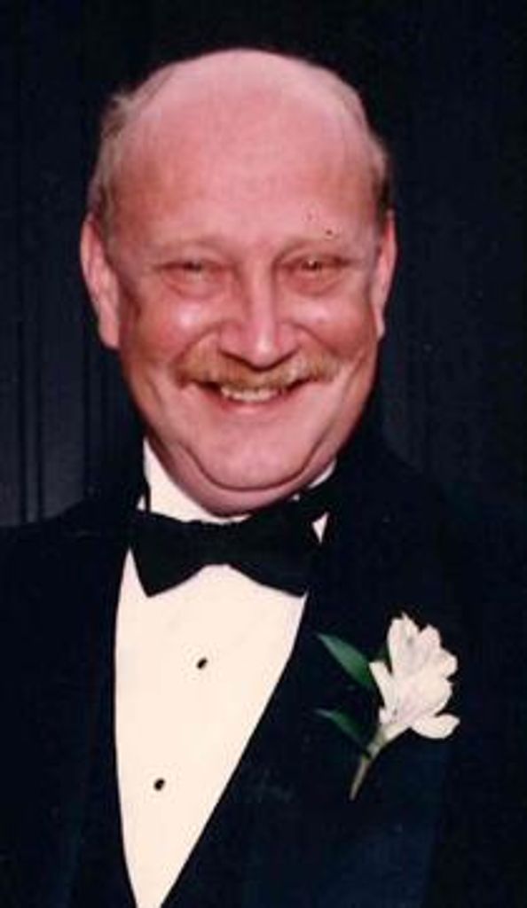 Larry E.  "Howie" Houghton
