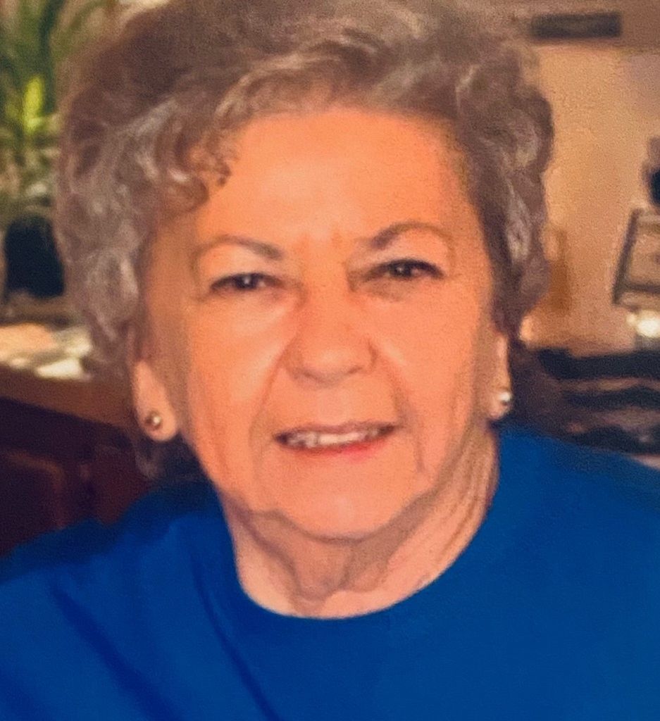 Helen "Lavonne" (Wolf)  Bridwell