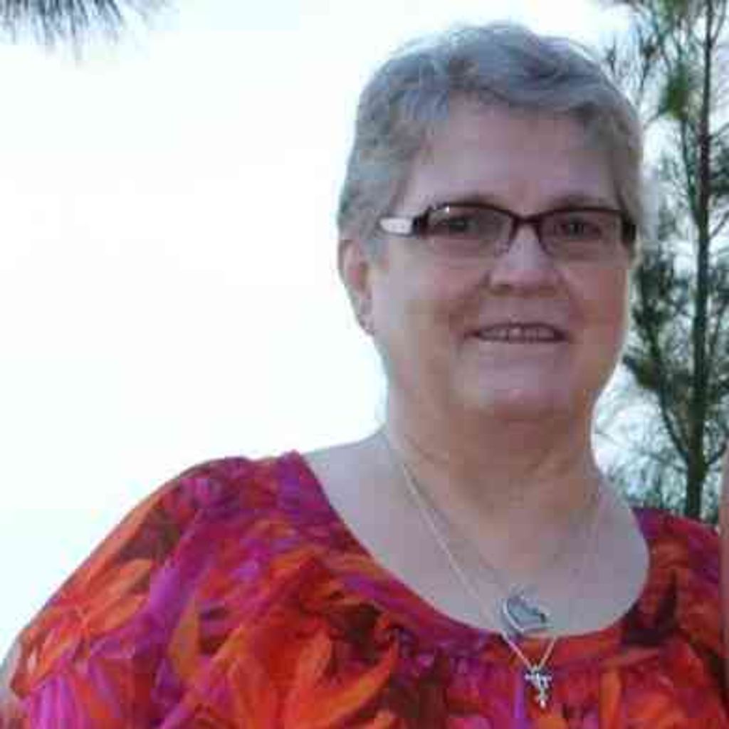 Charlotte English Profile Photo