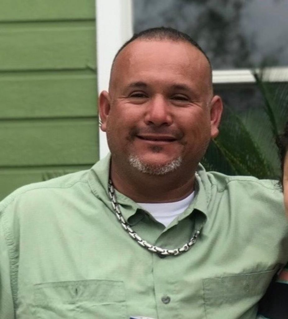 Victor R. Mata Profile Photo