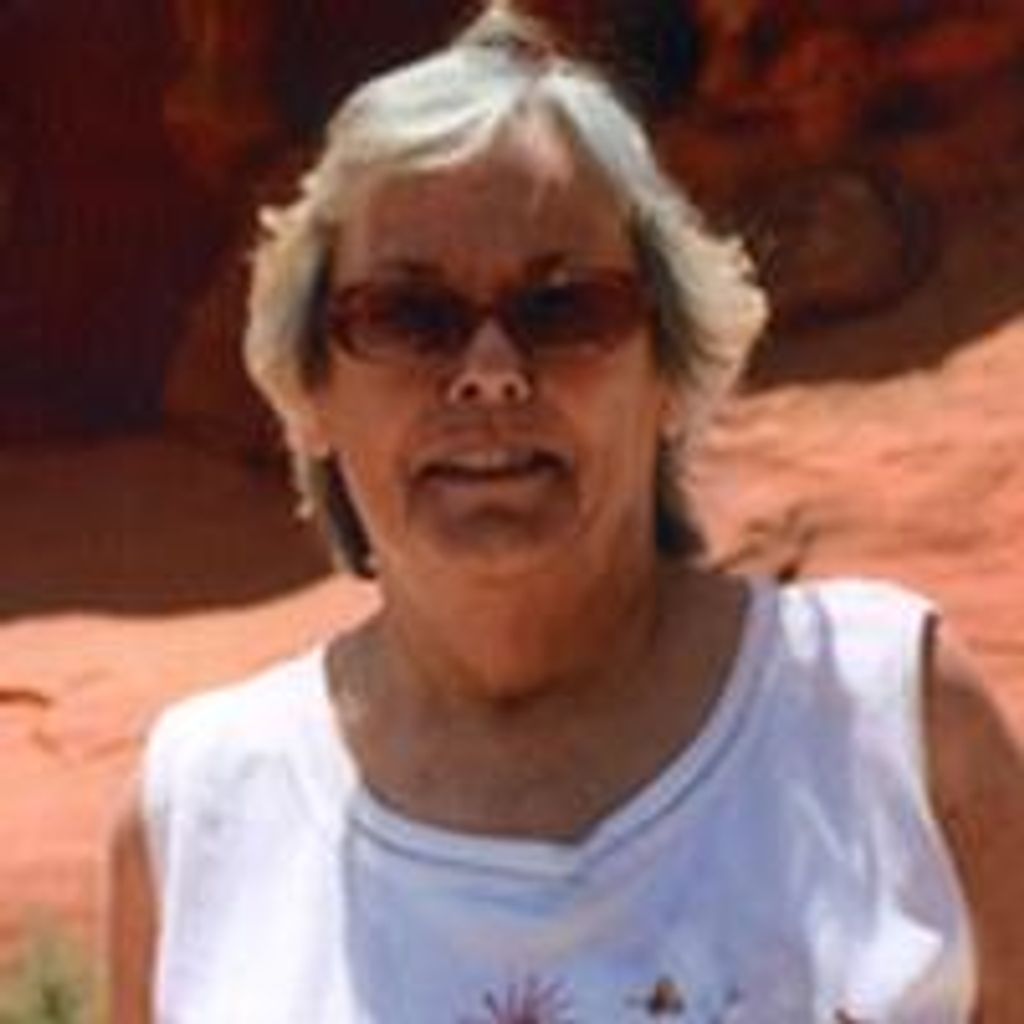 Shirley M Ravellette