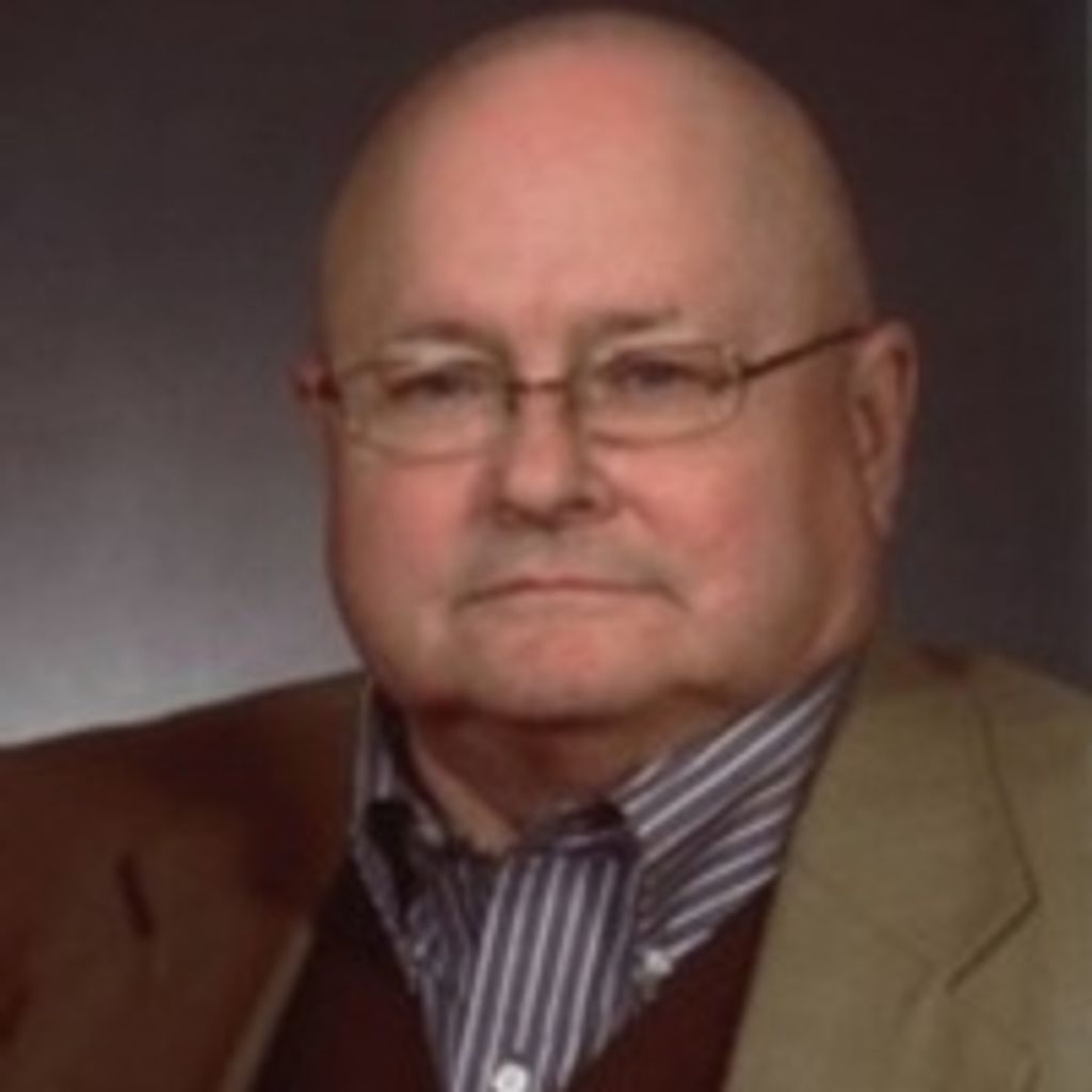 Robert E. "Bob" Hamilton