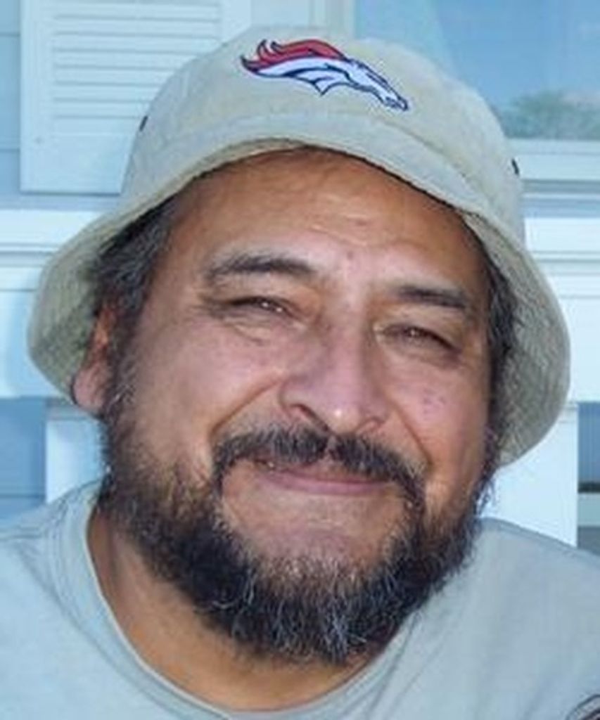 Robert Reyes Luna