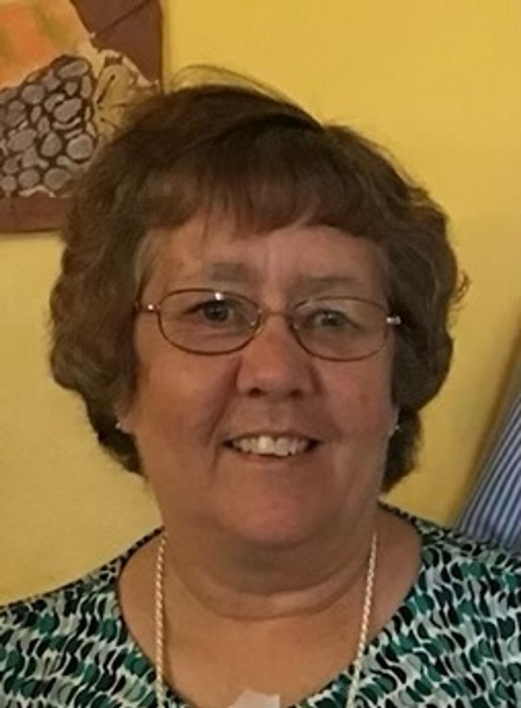 Paula Combs Profile Photo