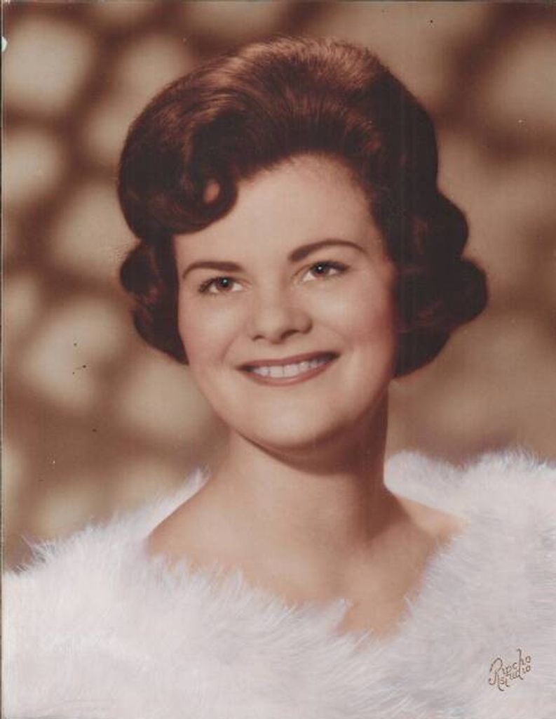 Ruth Ann M. (Reinartz)  Leslie