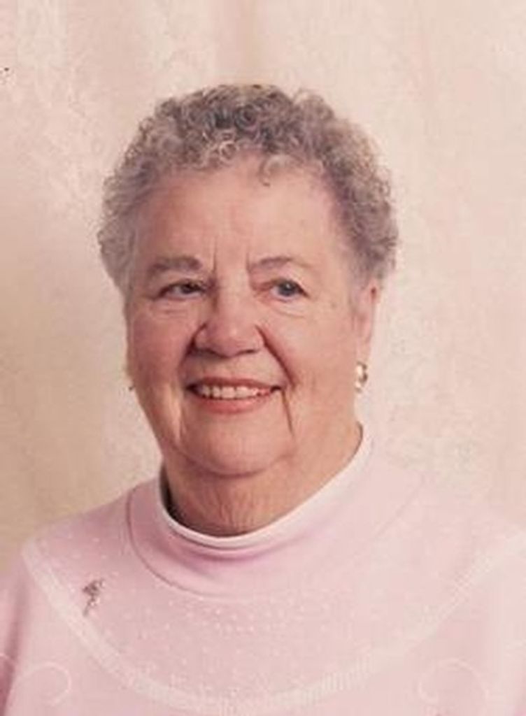 Estelle Lee