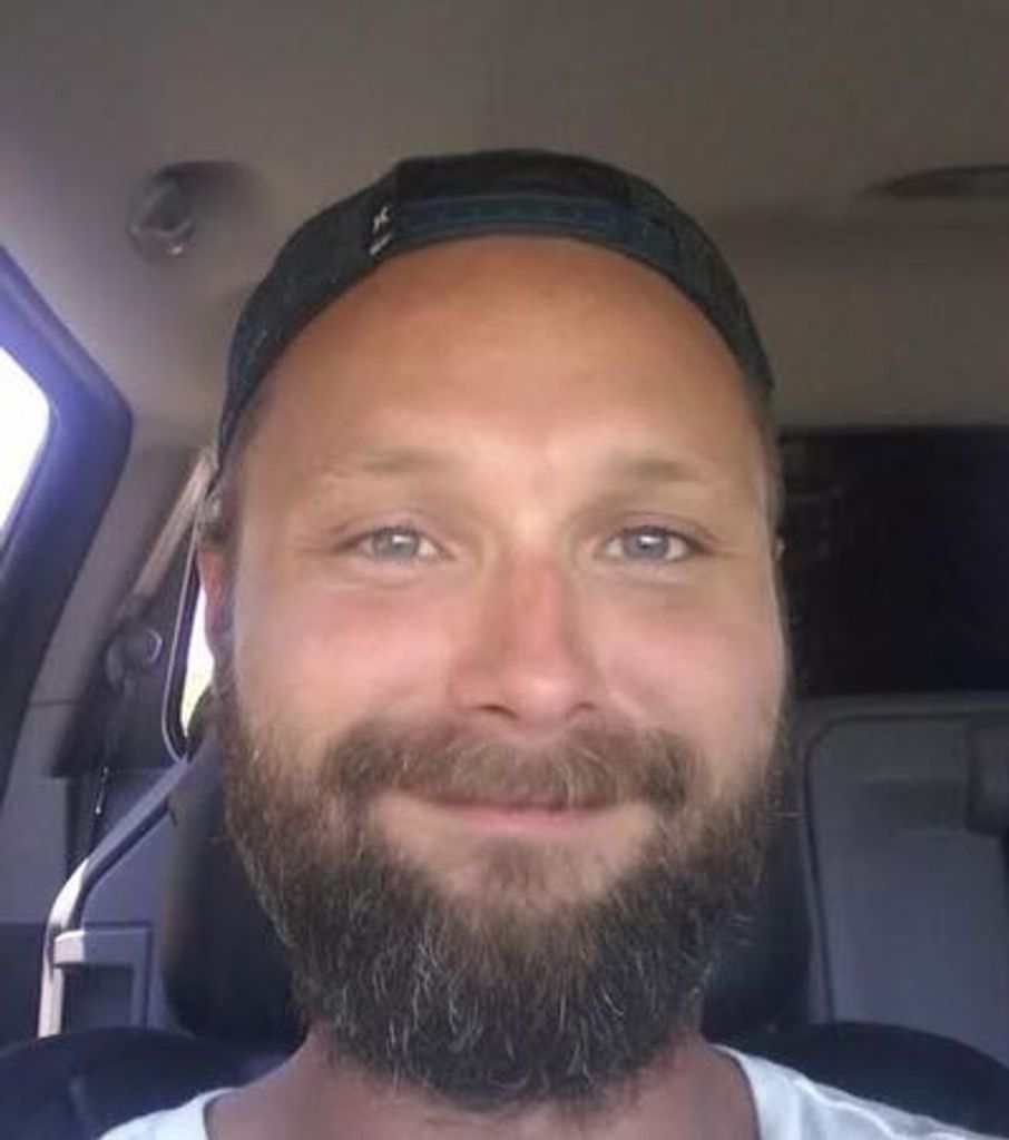 Joshua Michael Piasecki Profile Photo