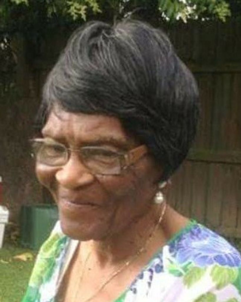 LILLIE MAE ROBINSON
