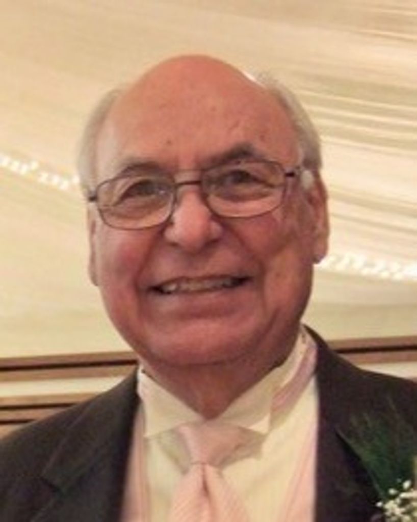 Paul M Hollingsworth Profile Photo