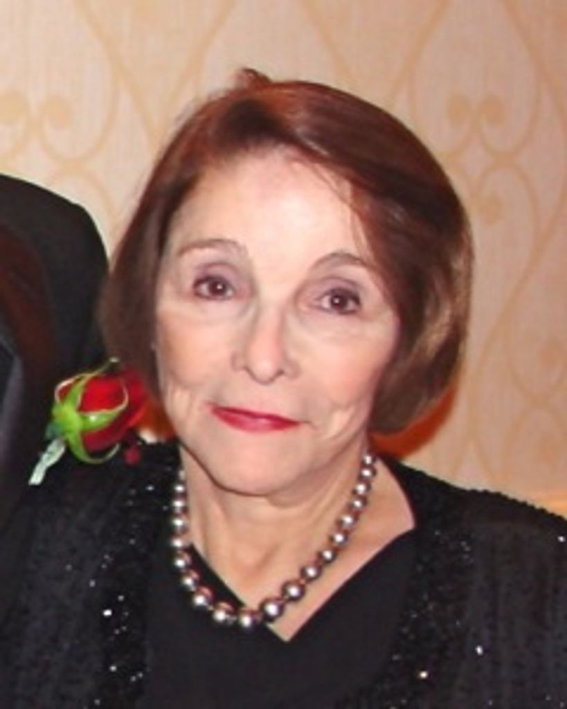 Elsa Estevez de Luis