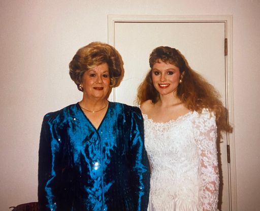 Jo Ella (Graham)  Shelton photo gallery thumbnail 4 of 112