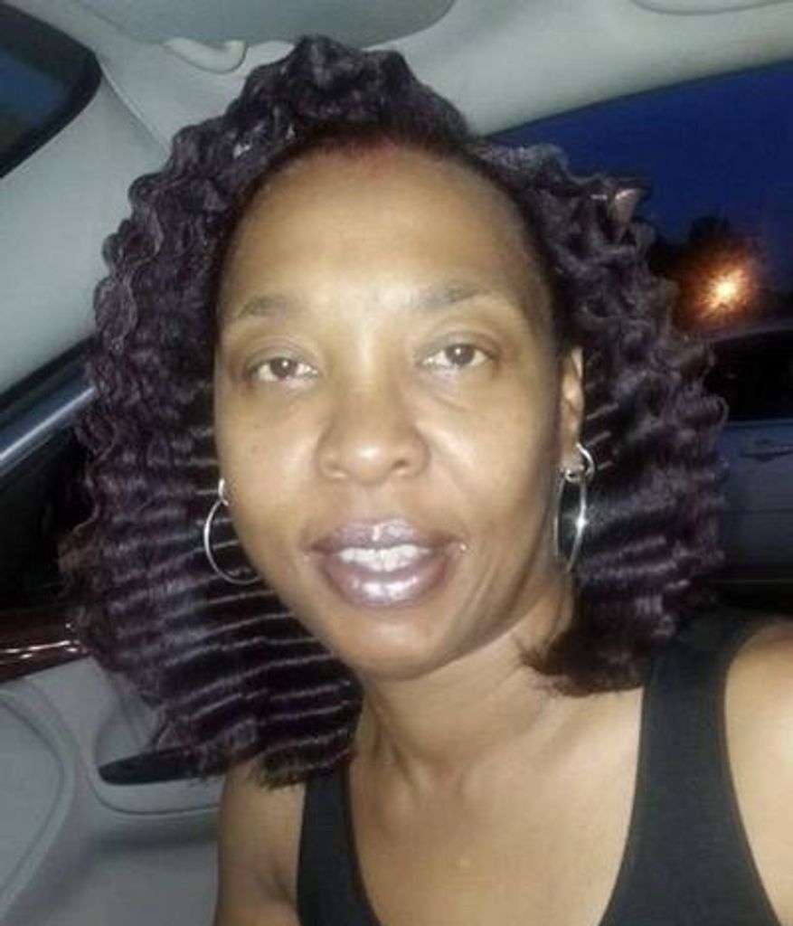 Pauloninia Romonda Howard Profile Photo