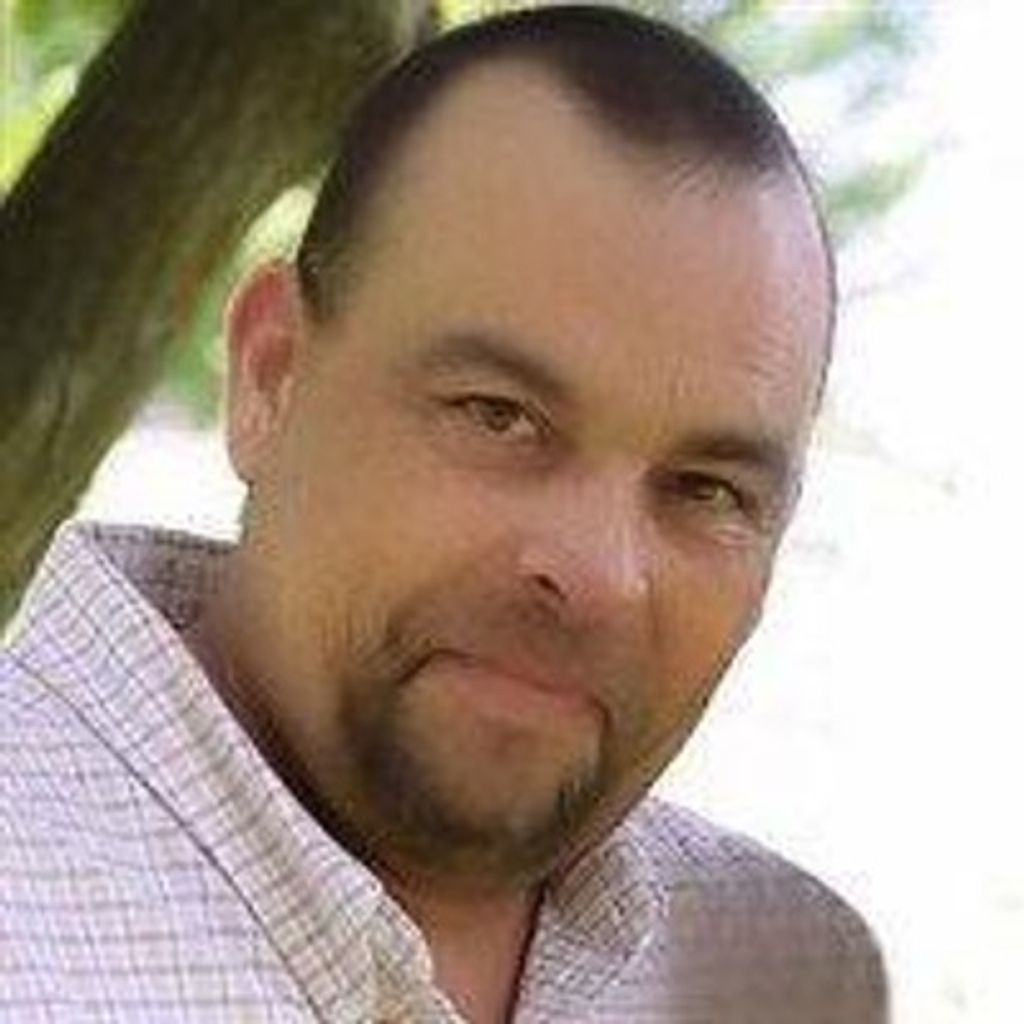 Clifford Ray Carlson Profile Photo