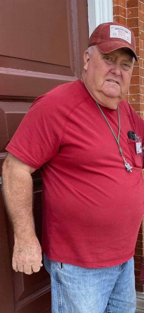 Lee Howard Johnston Profile Photo