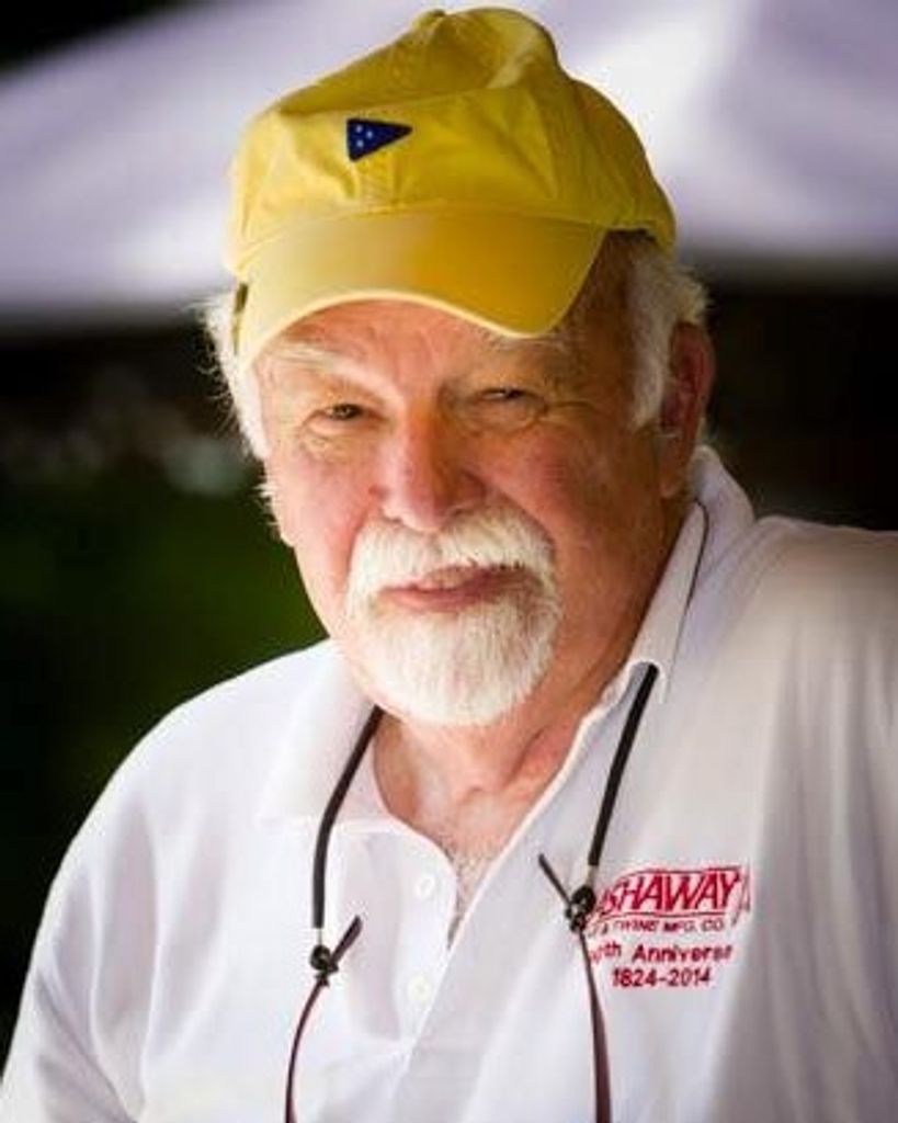 Dustin Lee Saunders Profile Photo