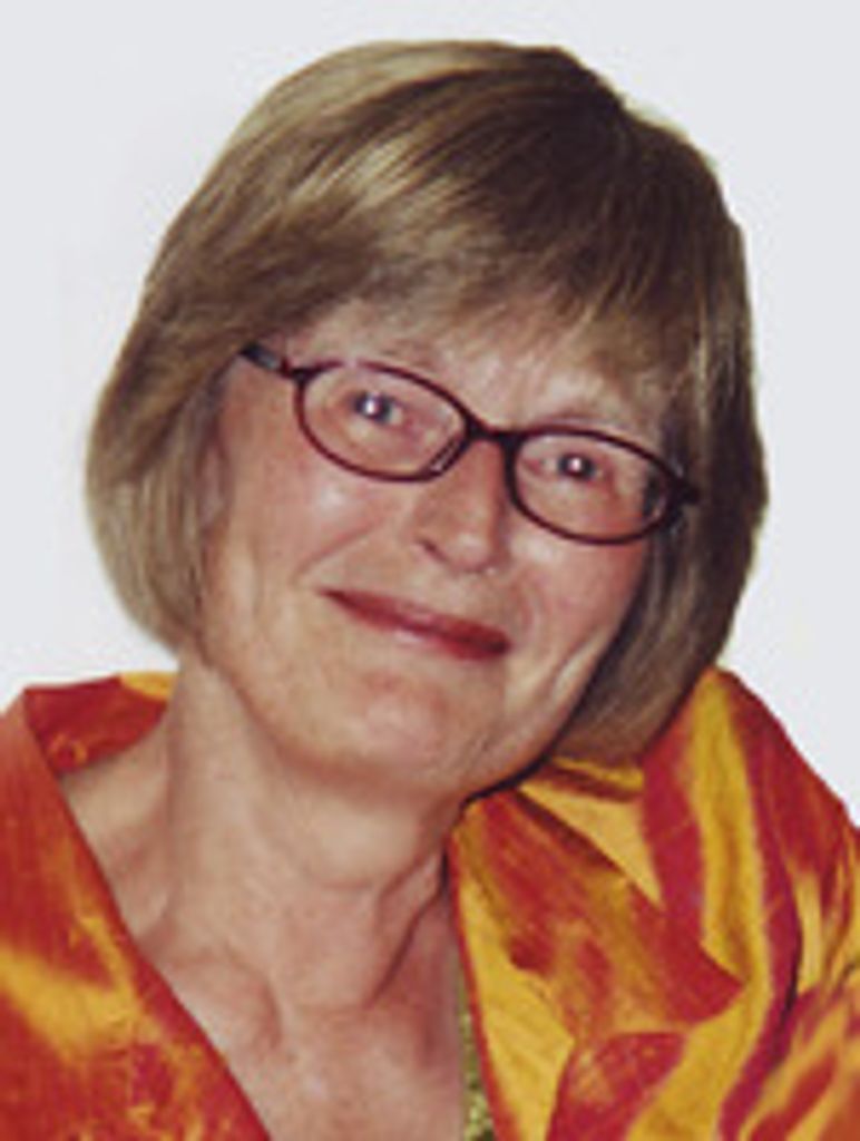 Faye Clow Profile Photo