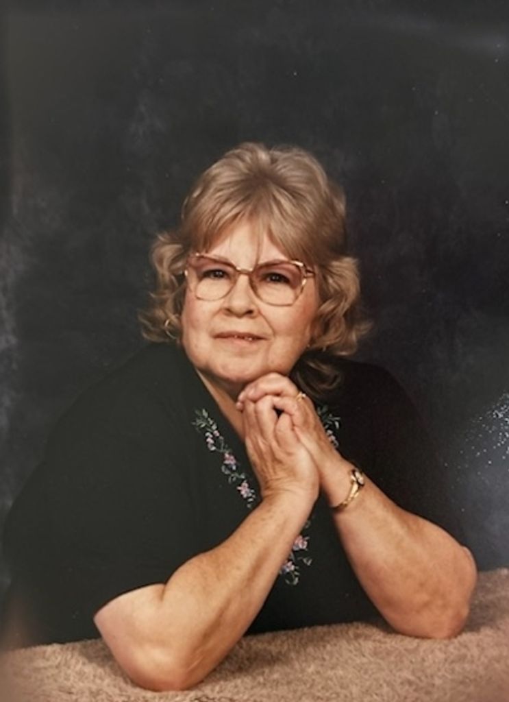 Juaquina "Quino" Luisa Muñoz Profile Photo