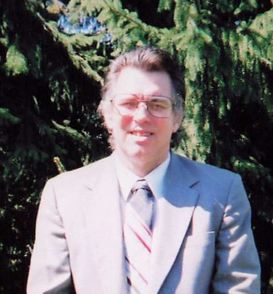 Michael Winstead Profile Photo