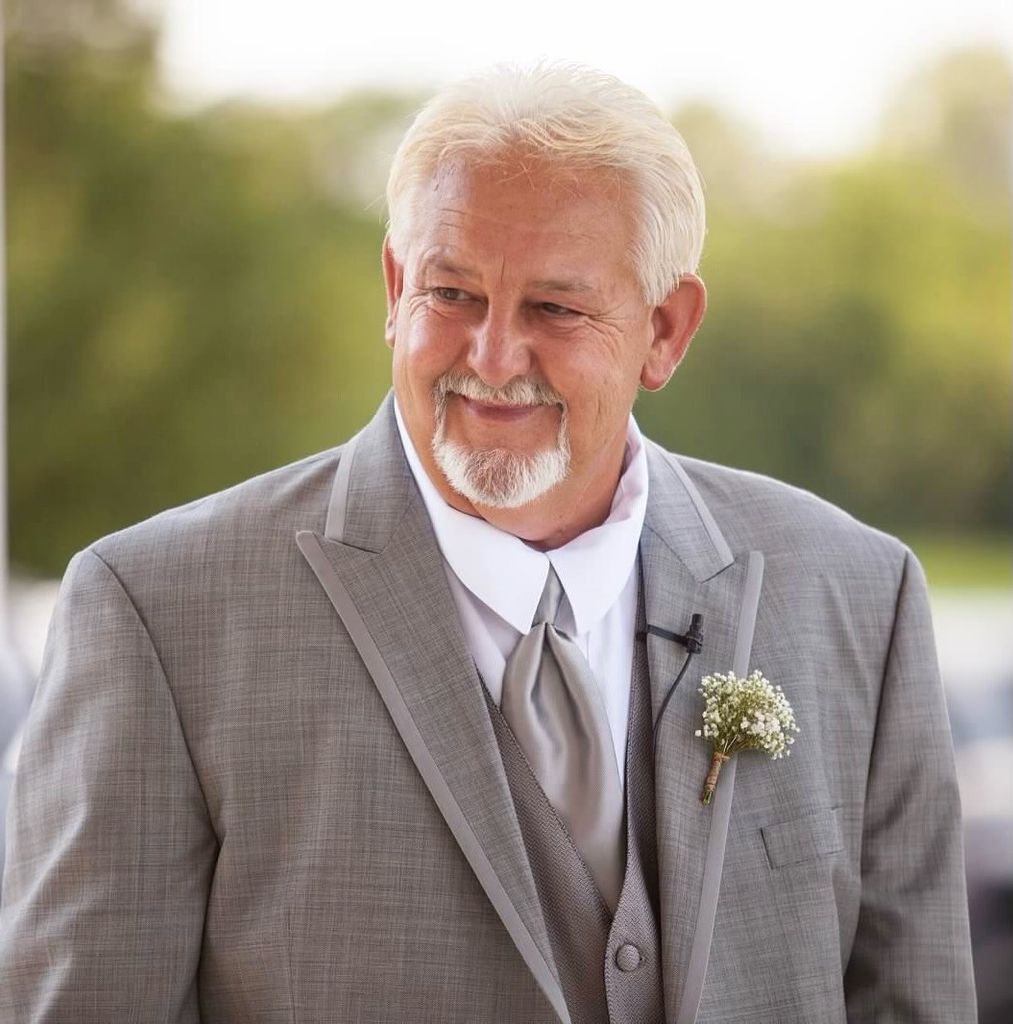 Kenneth "Kenny" Whitt