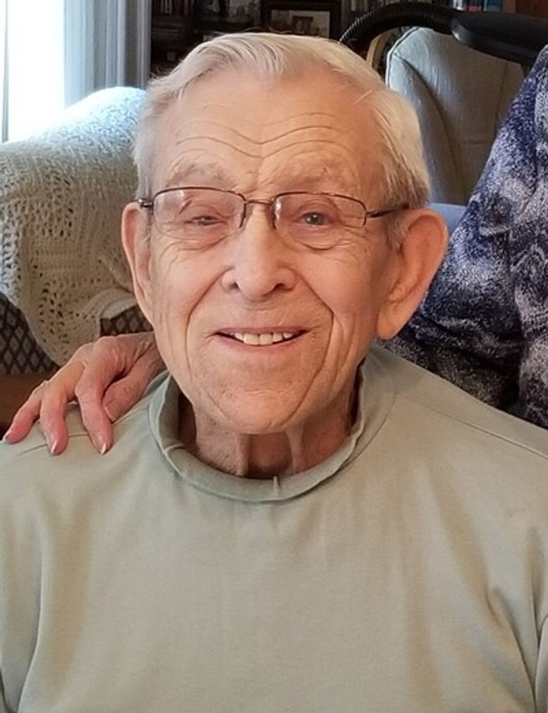 Lloyd E. Martin Profile Photo