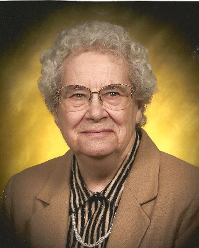 Marilyn C Mueller