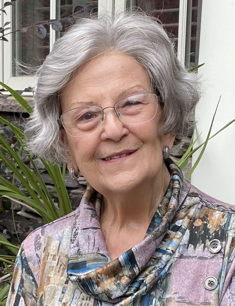 Muriel Louisa Oakley Walburn Profile Photo