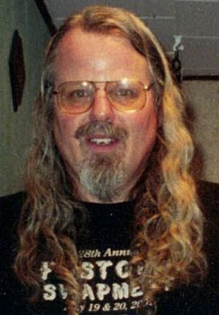 Bruce Perry Gibb Profile Photo