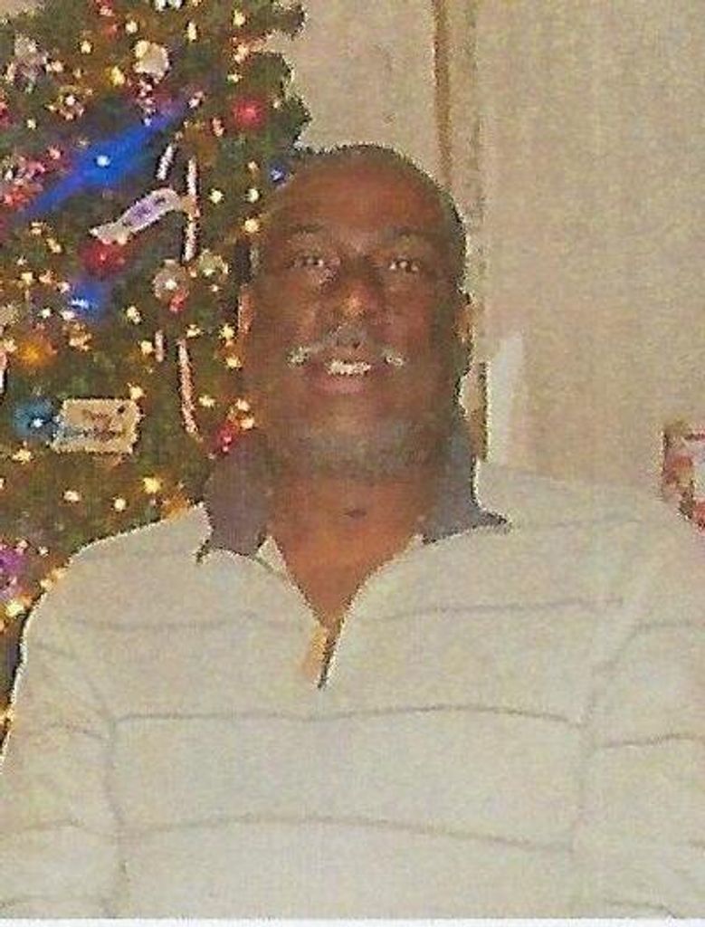 Kevin Aubrey Mills Profile Photo