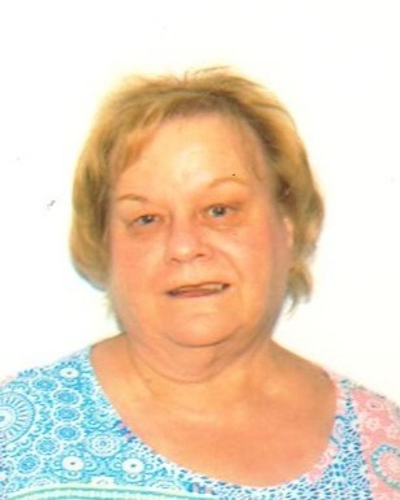 Suzanne M. Duecker (nee Mazur) Profile Photo