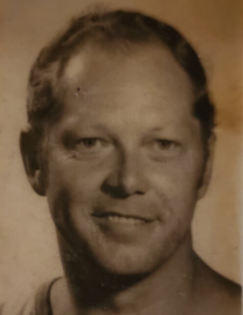 Thomas Graves Profile Photo