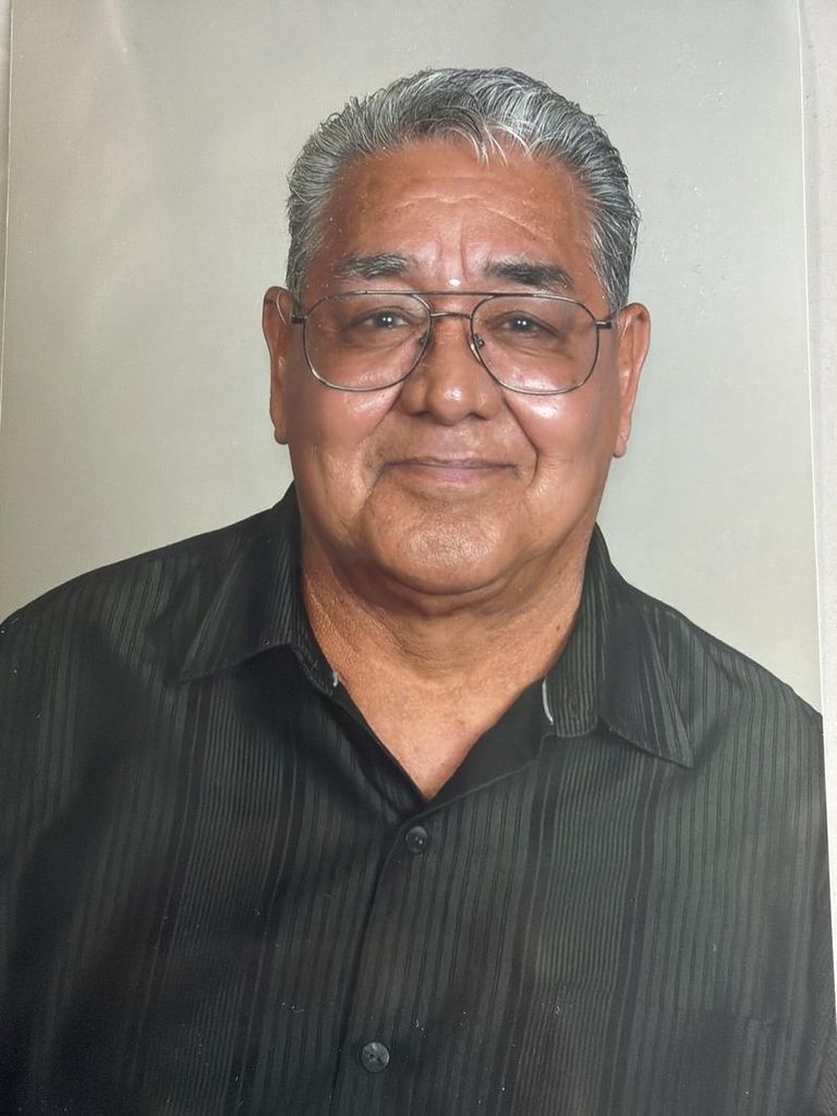 Santos Gonzales, Jr. Profile Photo