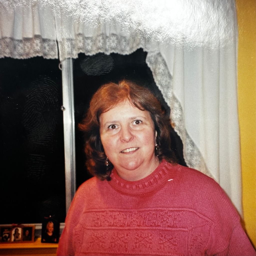 Elizabeth Pearson Profile Photo